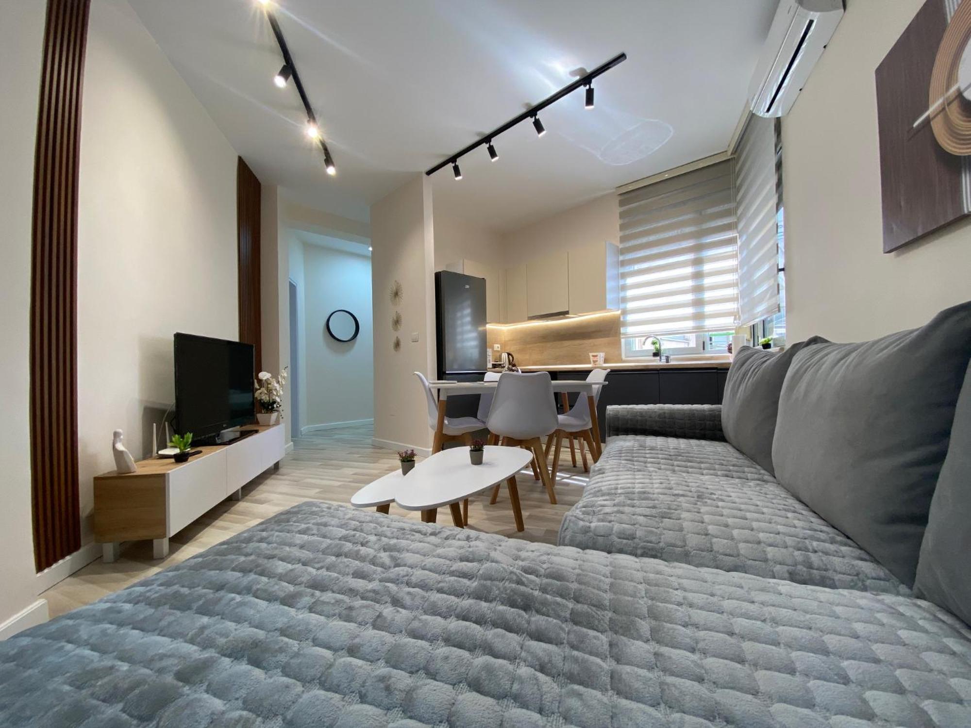 Central Cozy Apartment Tirana Exterior foto