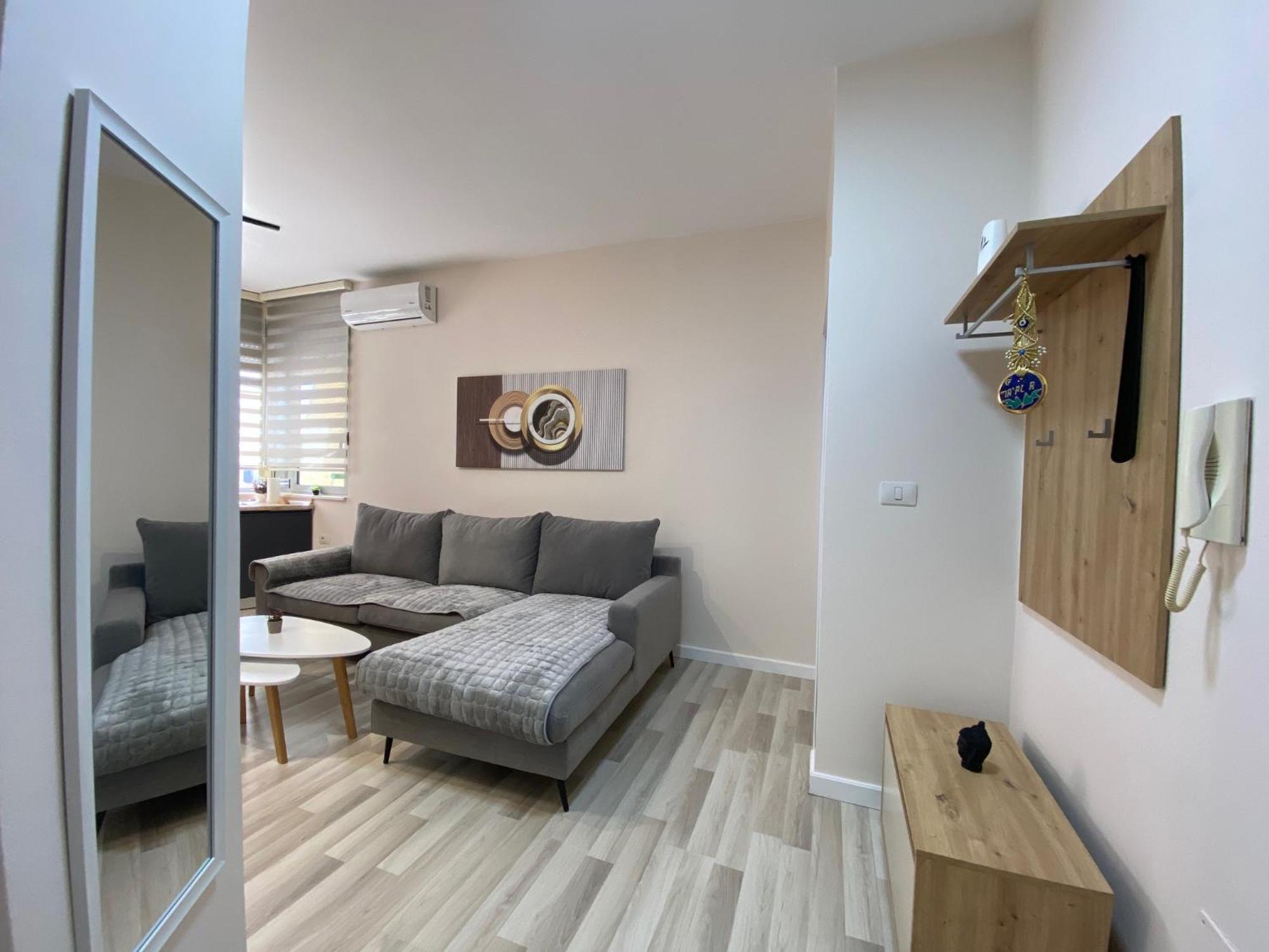 Central Cozy Apartment Tirana Exterior foto